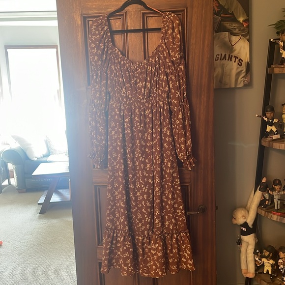 ASTR the Label Floral Cinched Long Sleeve Midi Peasant Dress Sz. L - Picture 3 of 8